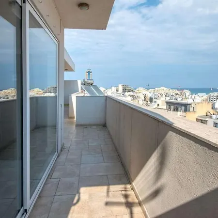 St Julians Penthouse With Large Terrace *
